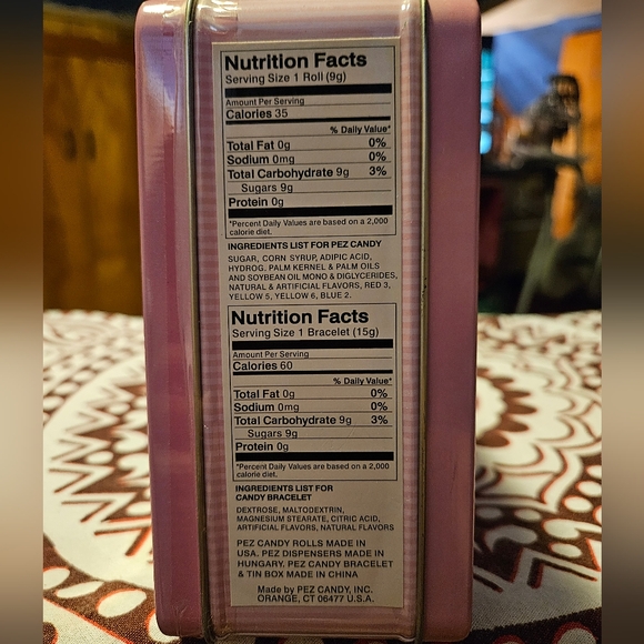 VINTAGE 2006 HELLO KITTY PEZ DISPENSER WITH LUNCH TIN - Picture 4 of 4